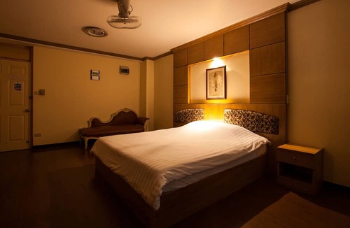 Khlong San Hotel | The Aiyapura Bangkok