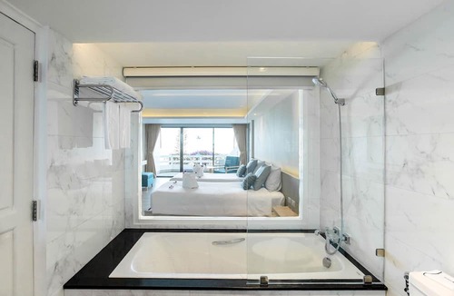 Cha-am Hotel | The Cha-am Methavalai Hotel
