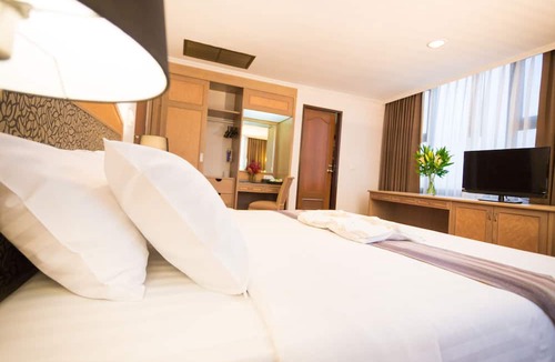 Phaya Thai Hotel | Grand Tower Inn Rama VI Hotel