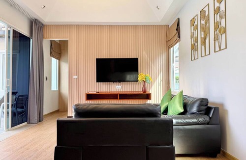 Nai Harn Hotel | Phuket La Siesta