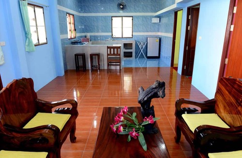 Bang Po Hotel | New Sunrise Village Maenam Beach