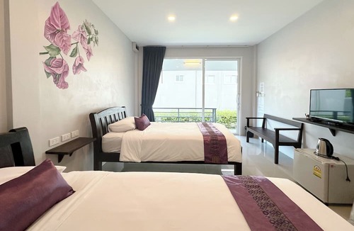 Thep Kasattri Hotel | Be Leaf Resort