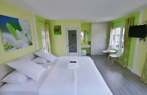 Sattahip Hotel | Bunny Hill Resort