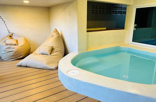 Maret Resort | The Rock Samui Beach Resort