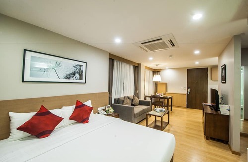 Tha Tum Hotel | Burgundy Residence