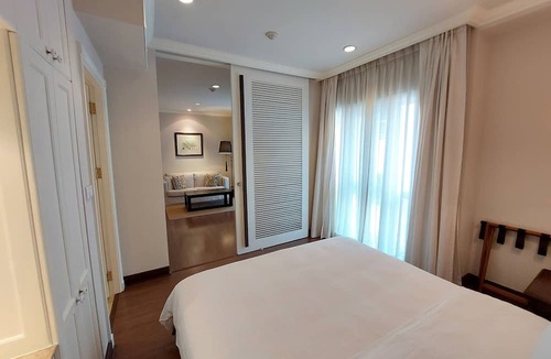 Embassy District Hotel | At 21 Saladaeng