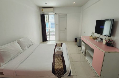 Nonthaburi Hotel | Zenith Life