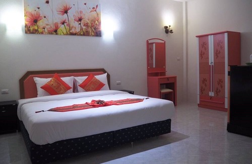 Sa Khu Hotel | At Night Airport Resort