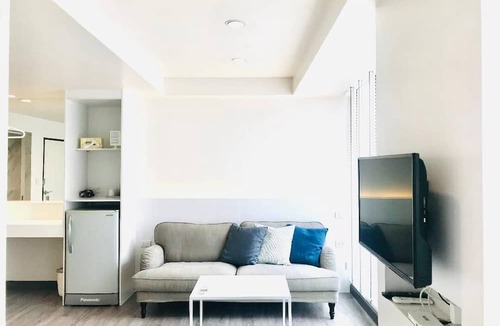Embassy District House | Urban House
