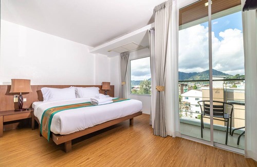 Nanai Road Hotel | Aura Hotel Phuket