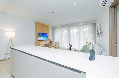 Bang Tao Apartment | Beachside 2BR 200 m to BangTao beach
