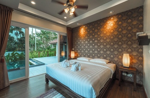 Koh Kaew Villa | Relaxing Huge Seaview Pool Table V181