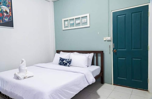 Khlong Toei Nuea Hostel | Asoke Montri Hostel