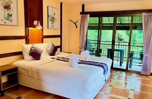 Khlong Sok Hotel | Khao Sok River Lodge Hotel