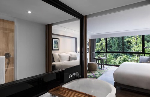 Nai Harn Hotel | The Nai Harn