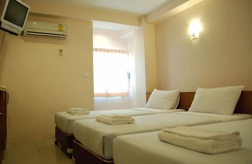 Talat Yot Hotel | Rambuttri House