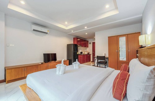 Nai Harn Apartment | Unwind Peaceful Near NaiHarn C200