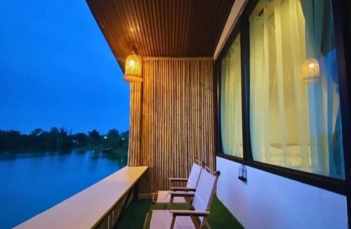 Chai Badan Resort | Baanrimnam Resort Lopburi
