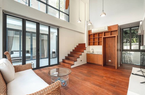Kathu Hotel | Luxury9BRVillaGolfViewTennisCourt V158