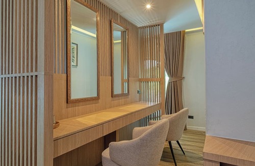 Pa Klok Hotel | A Dream Naka Island - Beachfront Pool Villa