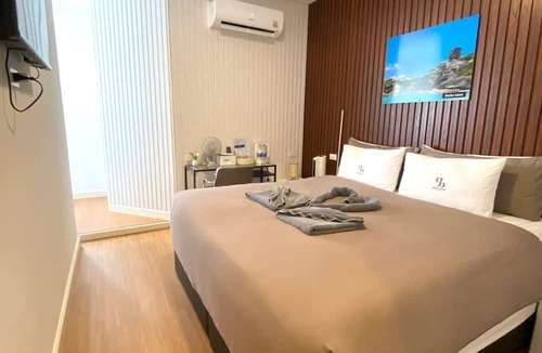 Patong Bed & Breakfast | SJ Beach House Patong