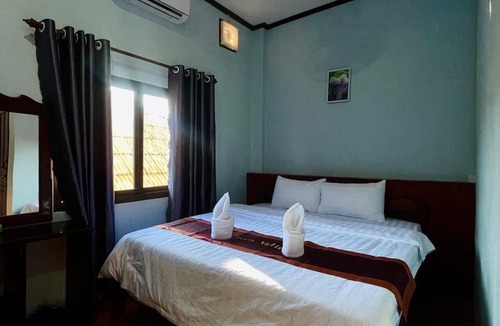 Vang Vieng House | Smile Guesthouse