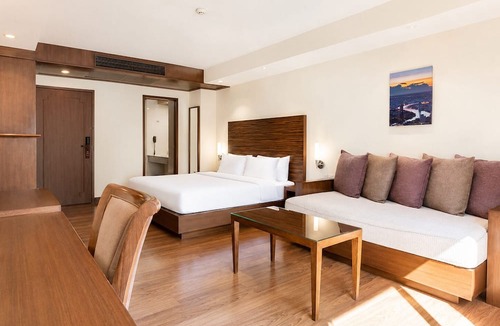 Khlong Tan Hotel | Journeyhub Sukhumvit 26 Bangkok