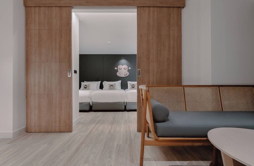 Bang Tao Hotel | Blu Monkey Hub & Hotel Bangtao Beach Phuket