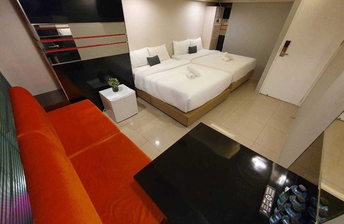 Thanon Phaya Thai Hotel | Deco Lux Hotel