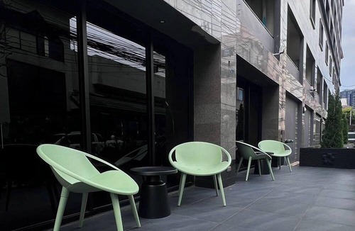 Ramkhamhaeng Hotel | We Resident