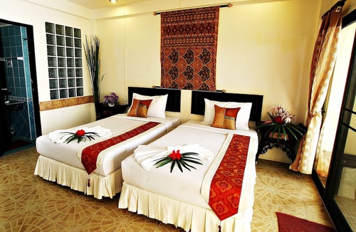 Saladan Hotel | Aloha Lanta