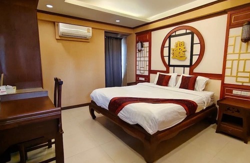 Thapae Hotel | The Boone Hotel