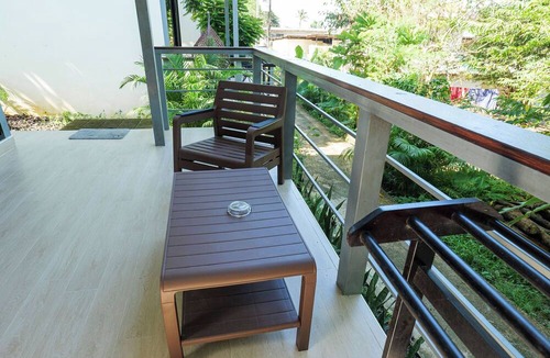 Bai Lan Hotel | Modern Bungalows