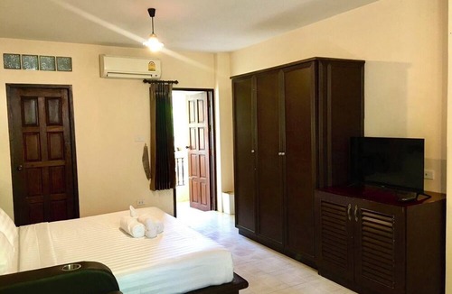 Chang Phueak Hotel | Trithana Boutique House