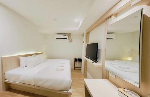 Old City Hotel | Zhennan Teabar Hotel