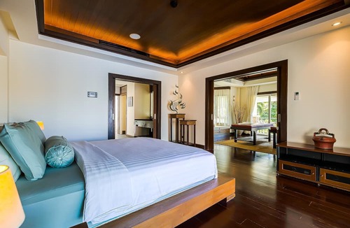 Hua Hin Villa | 7 Bedrooms Mansion on The Golf Course-JB
