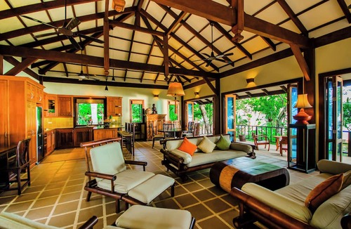 Nuea Khlong Hotel | Koh Jum Beach Villas