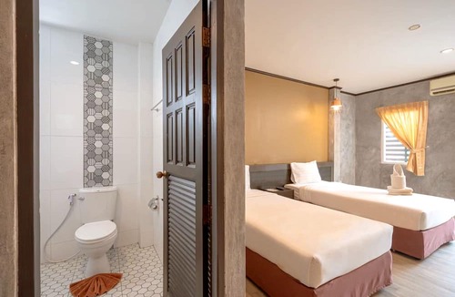 Talat Nuea Hotel | SB Living Place Hotel Phuket Town
