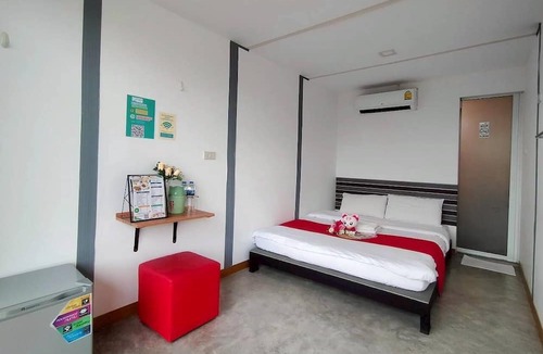 San Sai Hotel | innbox Chiangmai Hotel