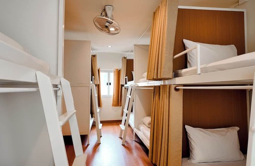 Ban Phan Thom Hostel | The Meadow Hostel Khaosan