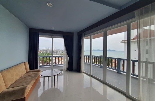 Na Chom Thian Hotel | Sunday Sand Beach Pattaya