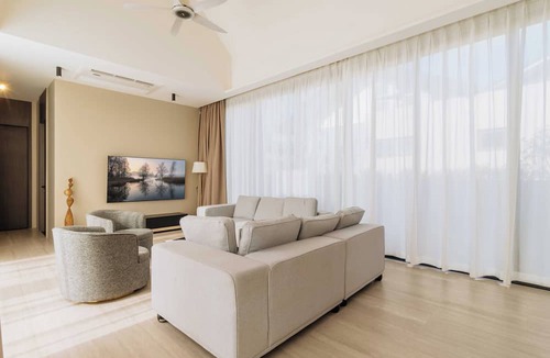Si Sunthon Villa | 3BR Retreat in Quiet Luxury Area V307