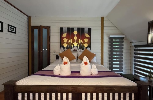 Pai Hotel | Pai Vintage Garden Resort