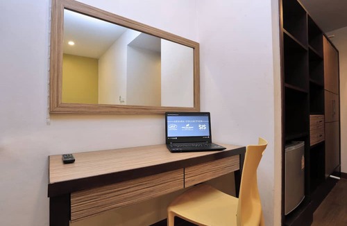 Talat Nuea Hotel | Pattra Mansion by AKSARA Collection
