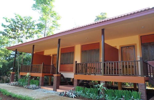 Mae Sai Hotel | Khunnam Rimtarn Resort