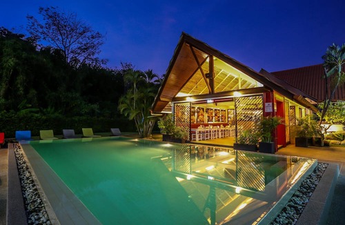 Nai Harn Hotel | Naiharn Beach Resort