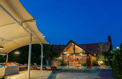 Nai Harn Hotel | Naiharn Beach Resort