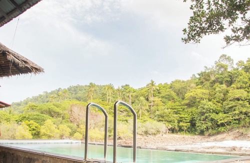 Bang Bao Bay Hotel | Cliff Cottage Resort