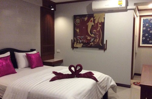 Thani House | TR Guesthouse