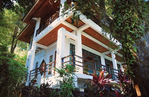 Bang Bao Bay Hotel | Resolution Resort